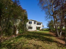 Absolute Waterfront with WiFi - Five Mile Bay Home -  - 1032003 - thumbnail photo 23