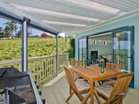 The Blue Cottage with WiFi- Waipu Holiday Home -  - 1032065 - thumbnail photo 12