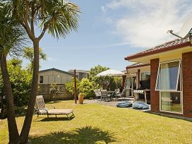 Bliss by the Beach - Whangamata Holiday Home -  - 1032134 - thumbnail photo 17