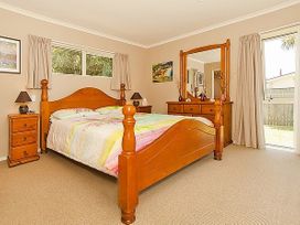 Bliss by the Beach - Whangamata Holiday Home -  - 1032134 - thumbnail photo 10