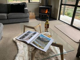 Cosy Spa Cottage with WiFi - Ohakune Holiday Home -  - 1032160 - thumbnail photo 5