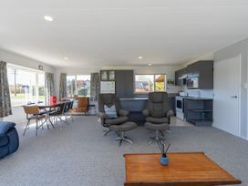 Kepler Retreat - Te Anau Holiday Home -  - 1032249 - thumbnail photo 5