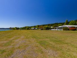 Breachmor - Tauranga Taupo Lakefront Holiday Home -  - 1032358 - thumbnail photo 28