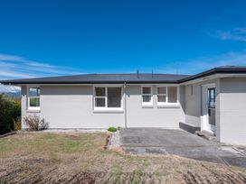 Lofty Lakeviews - Acacia Bay Holiday Home -  - 1032649 - thumbnail photo 25