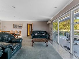 Kinloch Family Retreat - Kinloch Holiday Home -  - 1032662 - thumbnail photo 5