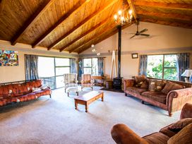 Riverbed Lodge - Lake Taupo Home -  - 1032670 - thumbnail photo 1