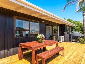 Sol Spa Oasis - Surfdale Holiday Home -  - 1032676 - thumbnail photo 24