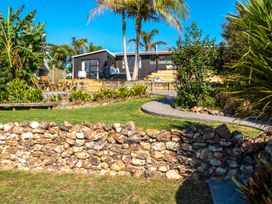 Sol Spa Oasis - Surfdale Holiday Home -  - 1032676 - thumbnail photo 35
