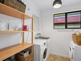 Rees on Reid - Arrowtown Holiday Home -  - 1032698 - thumbnail photo 15