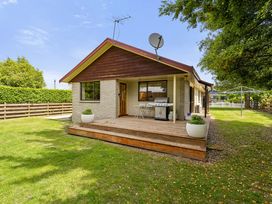 Rees on Reid - Arrowtown Holiday Home -  - 1032698 - thumbnail photo 2