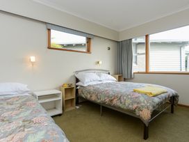 Breakwater Cottage - Napier Holiday Home -  - 1032841 - thumbnail photo 11