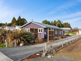 The Purple House - Ohakune Holiday Home with Spa Pool -  - 1032889 - thumbnail photo 27