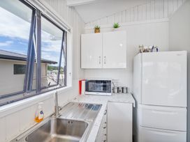 Captains Bach at Cooks - Upstairs Holiday Unit -  - 1033021 - thumbnail photo 11