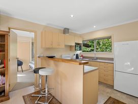 Korimako Ridge - Lake Hawea Holiday Home -  - 1033033 - thumbnail photo 8