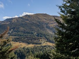 Korimako Ridge - Lake Hawea Holiday Home -  - 1033033 - thumbnail photo 3