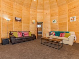 The Snowglobe - Ohakune Modern Yurt Style Chalet -  - 1033136 - thumbnail photo 13