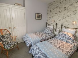 Apartment 4 - North Yorkshire (incl. Whitby) - 1034058 - thumbnail photo 10