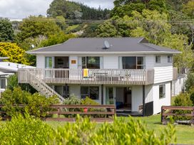 Over the Dunes - Cooks Beach Holiday Home -  - 1035042 - thumbnail photo 2