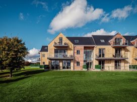 Cotswold Club Golf View 4 Bedroom Apartment - Cotswolds - 1035359 - thumbnail photo 1