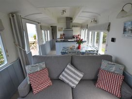 Clifftop Carriage - Mid Wales - 1035508 - thumbnail photo 3