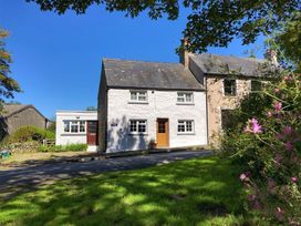 2 bedroom Cottage for rent in Castlemorris