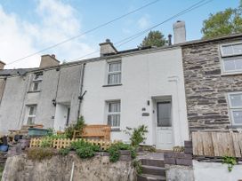 2 bedroom Cottage for rent in Penygroes
