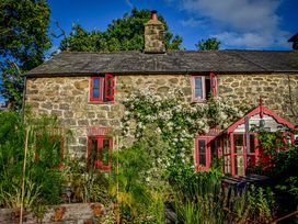 2 bedroom Cottage for rent in Machynlleth