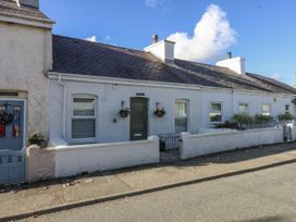 2 bedroom Cottage for rent in Amlwch
