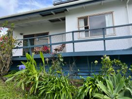 Sunshine Grove Retreat - Onemana Holiday Home -  - 1040622 - thumbnail photo 25