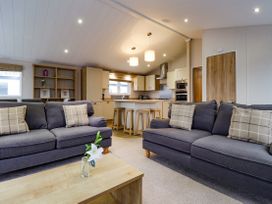 2 bedroom Lodge at Pevensey Bay - Kent & Sussex - 1043960 - thumbnail photo 6