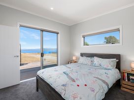Freshwater Lookout - Taupo Holiday Home -  - 1044501 - thumbnail photo 6