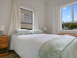 Clara's Togs and Towels - Waihi Accommodation - Bachcare NZ -  - 1050047 - thumbnail photo 10