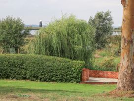 Waveney View Cottage - Norfolk - 1050411 - thumbnail photo 18