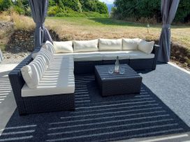The Tui Studio - Te Anau Holiday Studio -  - 1051059 - thumbnail photo 12