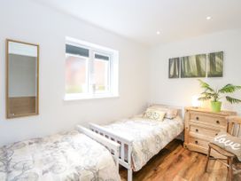 Walnut Shade - Norfolk - 1052248 - thumbnail photo 16