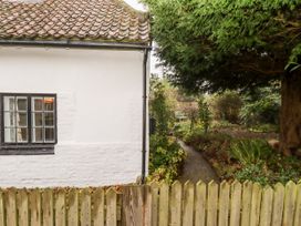 Yew Tree Cottage - Lincolnshire - 1056124 - thumbnail photo 27