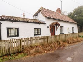 Yew Tree Cottage - Lincolnshire - 1056124 - thumbnail photo 1