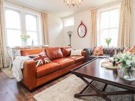 2 bedroom Cottage for rent in Haworth