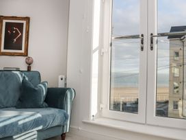 2 bedroom Cottage for rent in Colwyn Bay