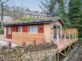 2 bedroom Cottage for rent in Saddleworth