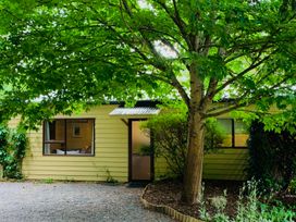 River Road Spa Lodge - Broadlands Forest -  - 1056807 - thumbnail photo 24