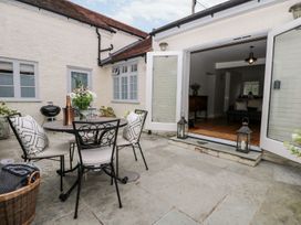 2 bedroom Cottage for rent in Winchester