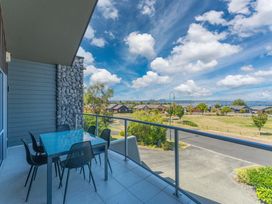 Lake View Bliss - Lake Taupo Holiday Home -  - 1057015 - thumbnail photo 4