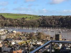 3 bedroom Cottage for rent in Dartmouth