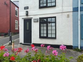 3 bedroom Cottage for rent in Weymouth