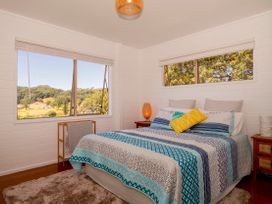 The Captain's Lookout - Onemana Holiday Home -  - 1058547 - thumbnail photo 14