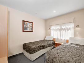 Hart's Place - Taupo Central Holiday Unit -  - 1058761 - thumbnail photo 4