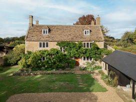 8 bedroom Cottage for rent in Beanacre
