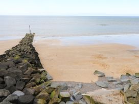 Spinnakers - Norfolk - 1059581 - thumbnail photo 23