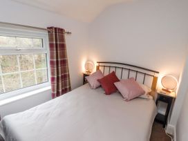 Riverbank View - North Yorkshire (incl. Whitby) - 1060040 - thumbnail photo 12